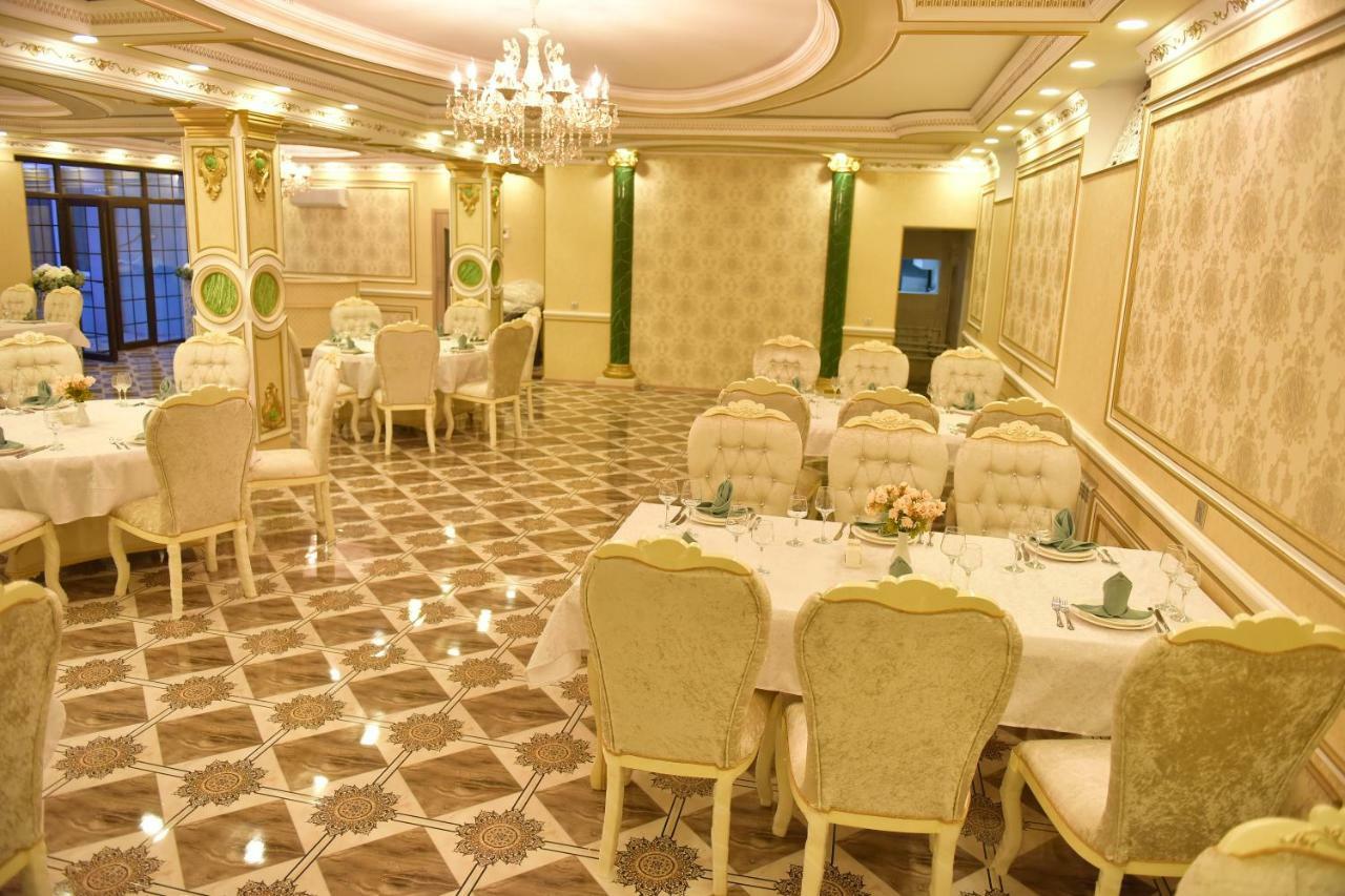 Firuze Hotel & Restaurant Şǝki Buitenkant foto
