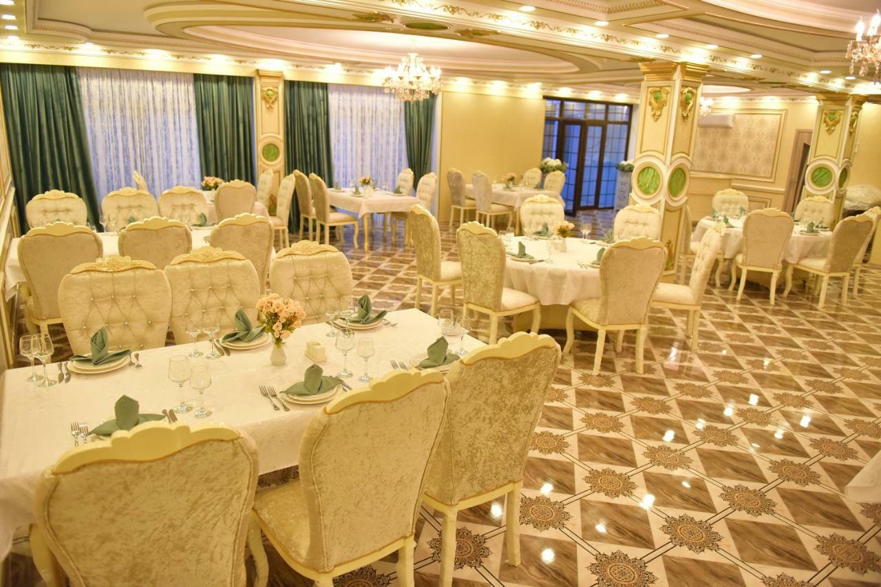 Firuze Hotel & Restaurant Şǝki Buitenkant foto